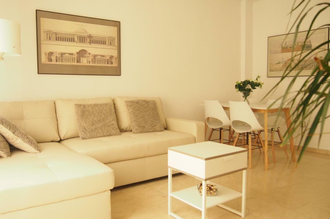 Vero Granada Y Parking En El Edificio מראה חיצוני תמונה